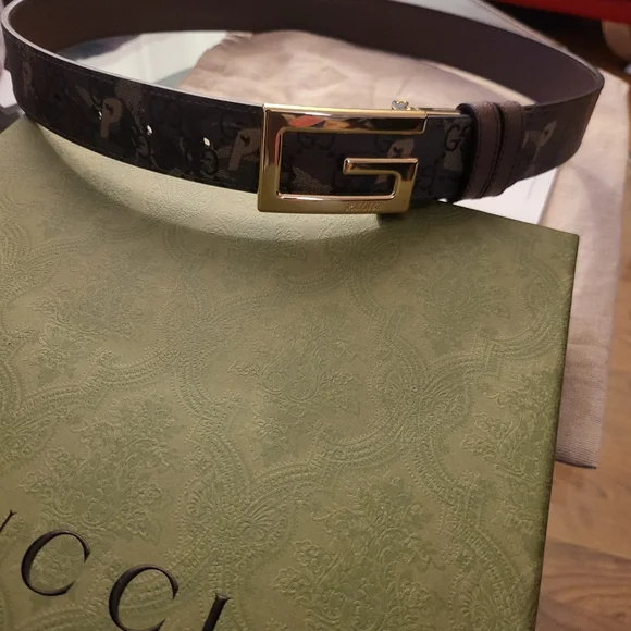 Authentic Palace x Gucci Supreme G Square Buckle Reverrsible Camouflage Belt
